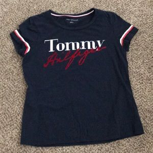 Navy Tommy Hilfiger tee shirt